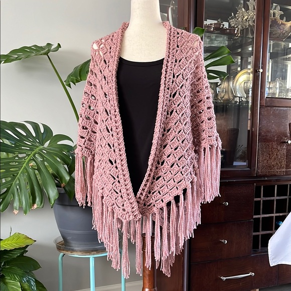 Pink Crochet Shawl - Picture 3 of 10